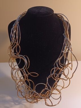 HOWARD TRI-COLOR NECKLACE